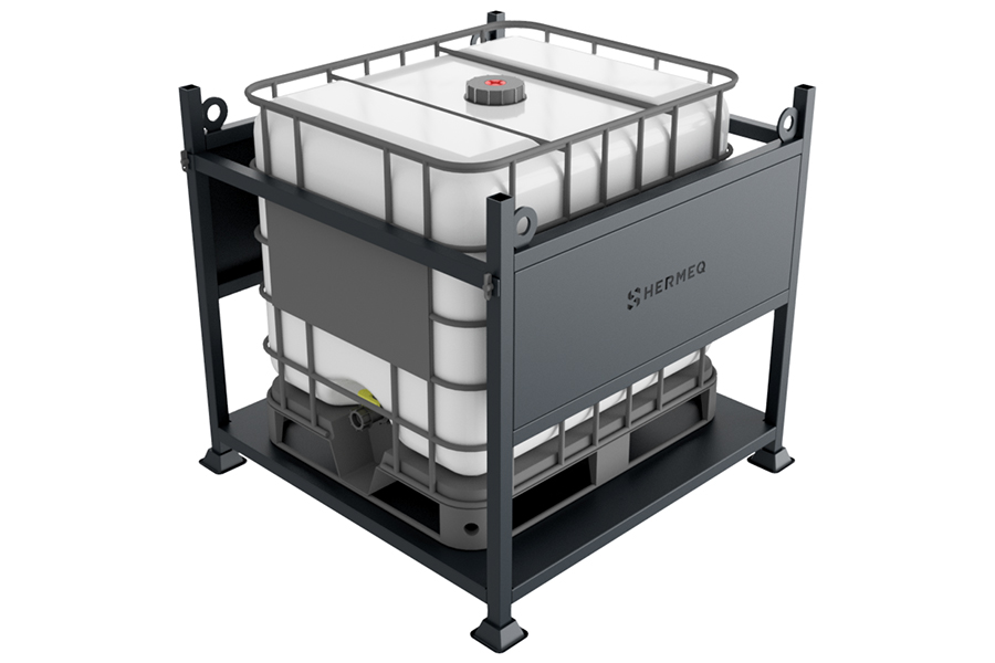 Reconditioned 1000 litre IBC container in a metal frame beside an open top reconditioned steel drum