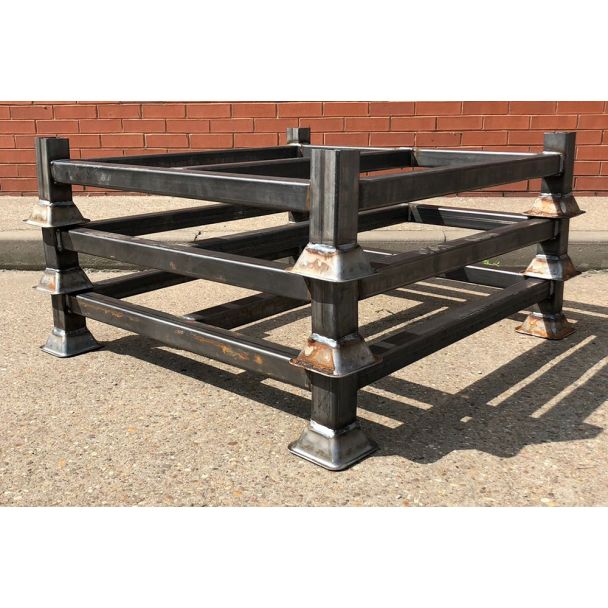 Post Pallet Stillage Without Arms