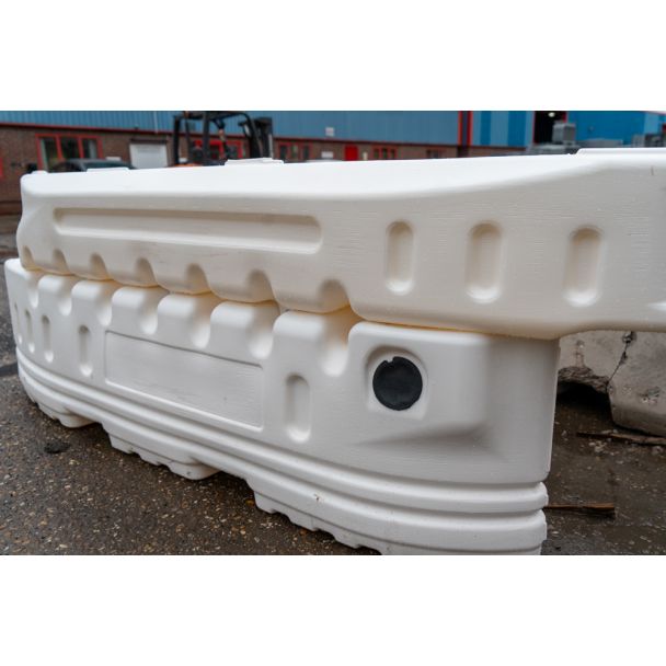 City Wall 2m Barrier