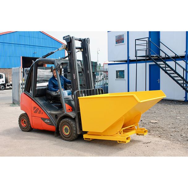 Forklift With Self-Tipping Skips